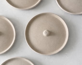 Minimal Incense Holder, Handmade Concrete Incense Holder Tray, Round Incense Holder, Incense Stick Holder, Neutral Incense Holder