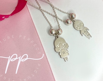 Mom Necklace with Boy and Girl Initial Charms - Personalized Family Gift for Her - Laser Engraved Kids Pendants - Jewelry for Grandma