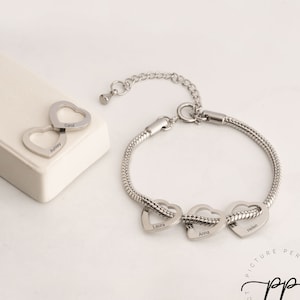 Personalized Mom Bracelet with Kids Names - Custom Laser Engraved on Heart Charms - Grandma Gift Idea from Grandkids - Xmas gift from Family