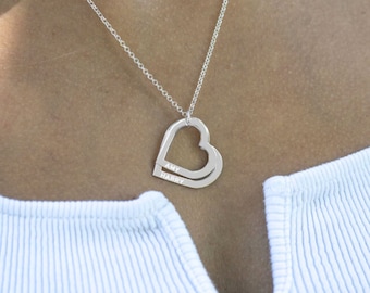 Mom Necklace with Kids Names - Custom Engraved Heart Pendants - 925 Sterling Silver - Mothers Day Jewelry - Family Gift for Grandma