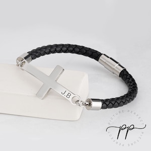 Pulsera de cuero negro con nombre cruzado para hombre, cuerda trenzada y dije de plata