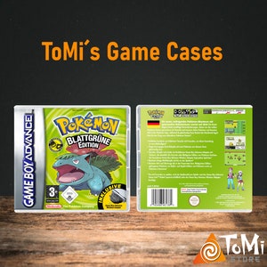 Könnte beinhalten: Game Boy Advance Spielhülle für Pokémon Blattgrüne Edition. Die Vorderseite zeigt den Spieletitel und eine grün-blaue Pokémon-Illustration. Die Rückseite zeigt Spieldetails und eine deutsche Flagge. Inklusive Wireless-Adapter.