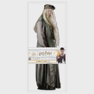 Peut inclure: Une carte de vœux vierge avec une image de Dumbledore de la série Harry Potter. La carte a un bord blanc et comprend le logo Harry Potter et une petite image de Harry Potter tenant une baguette. La carte est rectangulaire.