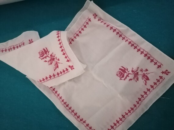 Vintage Handkerchiefs, Set of 3 handkerchiefs, Co… - image 3
