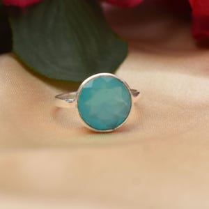 アクア カルチ リング、ハンドメイド ジェムストーン リング、925 スターリング シルバー リング、ブルー カルチ、アクア カット ストーン、誕生石ジュエリー、母への贈り物