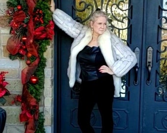 Superior Quality Saga Fox Grey & Ivory Fur Coat Sz S - Etsy