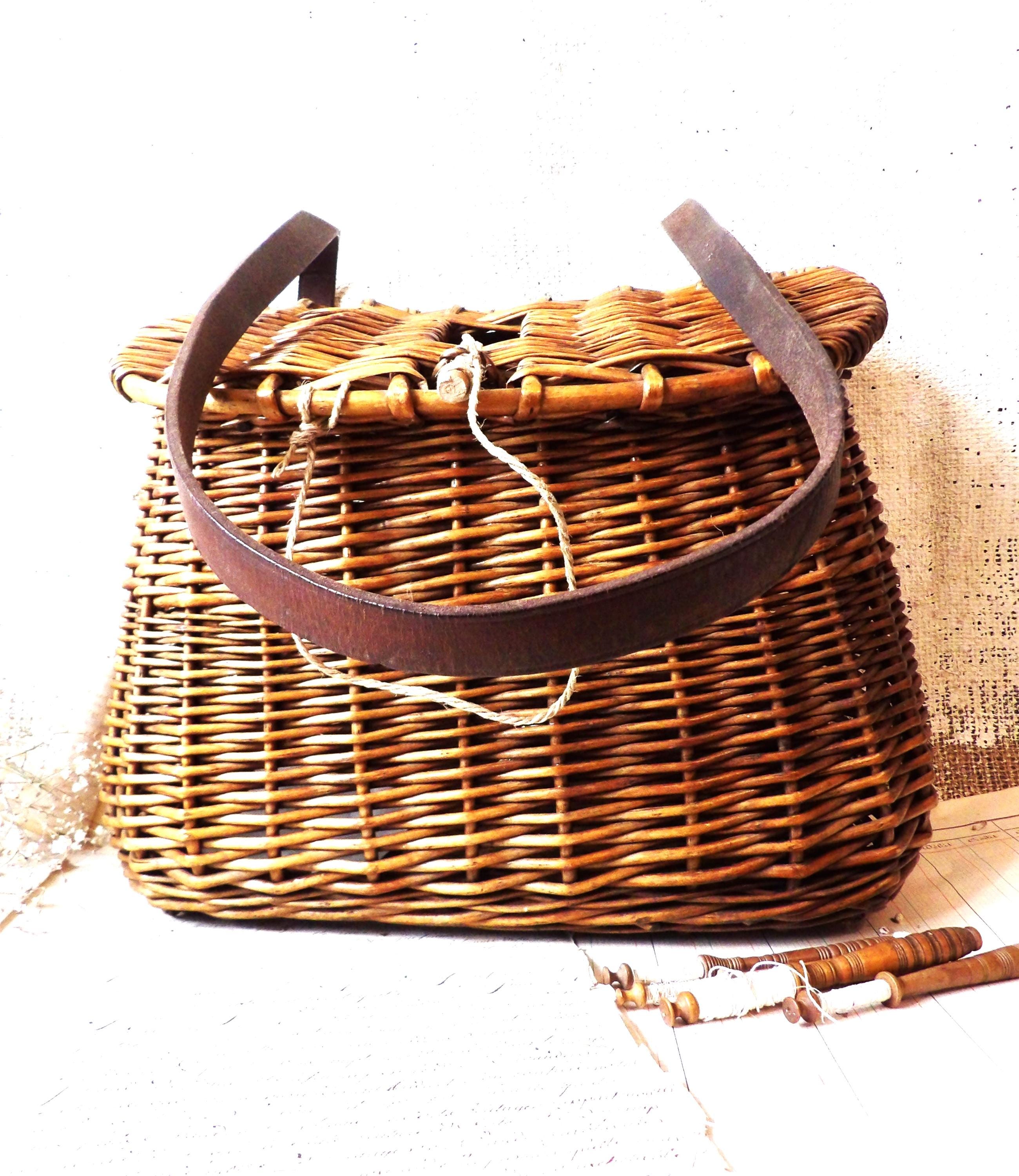 Panier De Pêche En Osier Vintage – Artisanal – Déco Cabane Ou Lac
