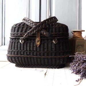 Antique French basket 1860 French wicker basket French Bressan market basket.