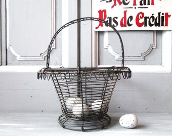 Vintage French egg basket French wire egg basket beautiful shape.