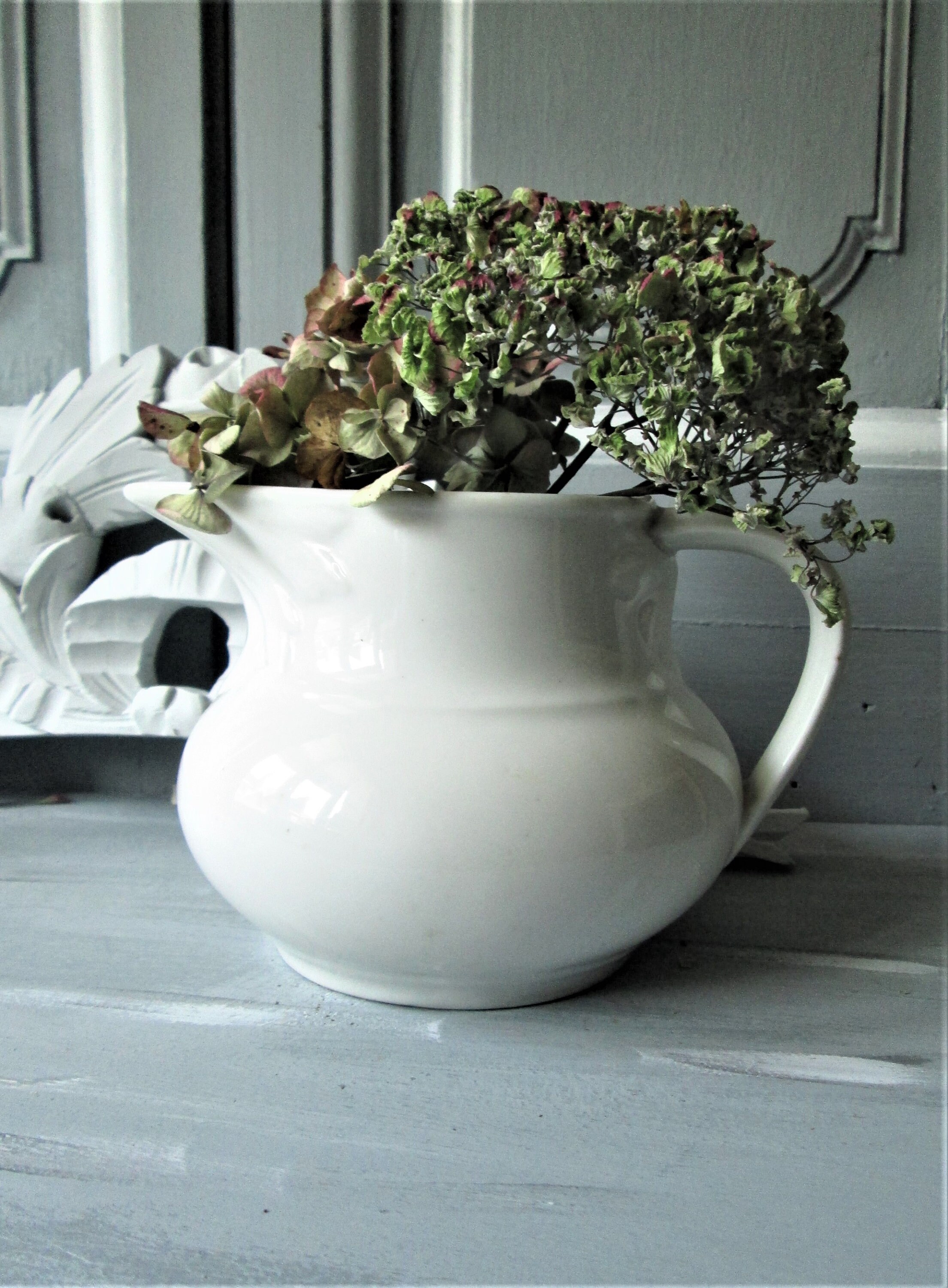 Ancien Pichet en Pierre de Fer Français Fin Du 19Ème Siècle, Blanche d'eau Joliment Détaillé Parfait