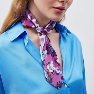 ピオニーマセンタ ヴィーガンシルク ネックスカーフ、女性用ヘッドスカーフ、女性用アクセサリー、ヘッド、ネック、バッグ