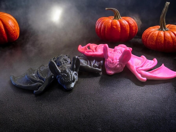 3d print, bat, fidget, Halloween, nocturnal, gag gift, glow in the dark, scary, bat lover, hand wing, Chiroptera, party decorations