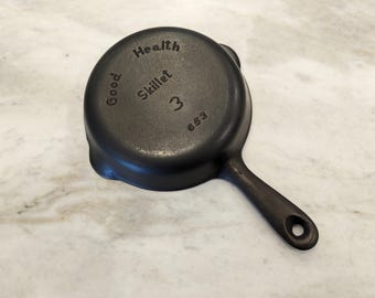 Vintage Griswold Good Health no.3 Cast Iron Skillet 653 LOOK