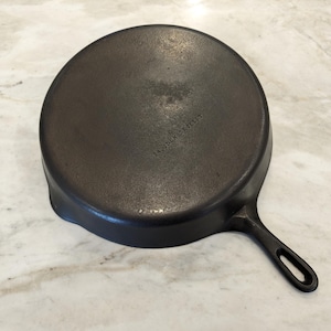 Vintage Wagner 12 Cast Iron Skillet Unmarked LOOK