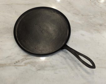 WOW 1800s Pointy Handle Gate Marked Griddle Cast Iron LOOK