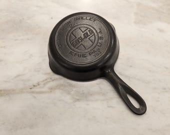 RARE Vintage Griswold no.2 Slant Logo Heat Ring Cast Iron Skillet 703 COLLECTOR GRADE