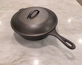 MINT Vintage Lodge Chicken Fryer Cast Iron Skillet with Lid Three Notch LOOK