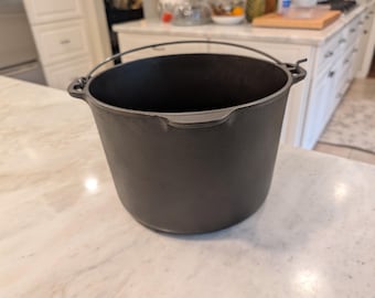 MINT Vintage Unmarked Wagner no.8 Flatt Bottom Kettle Cast Iron LOOK