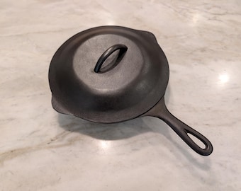 RARE Lodge 6 Three Notch Cast Iron Skillet w/ Lid WOW