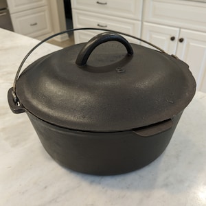 RARE Vintage MacDonald 8 Dutch Oven Cast Iron LOOK