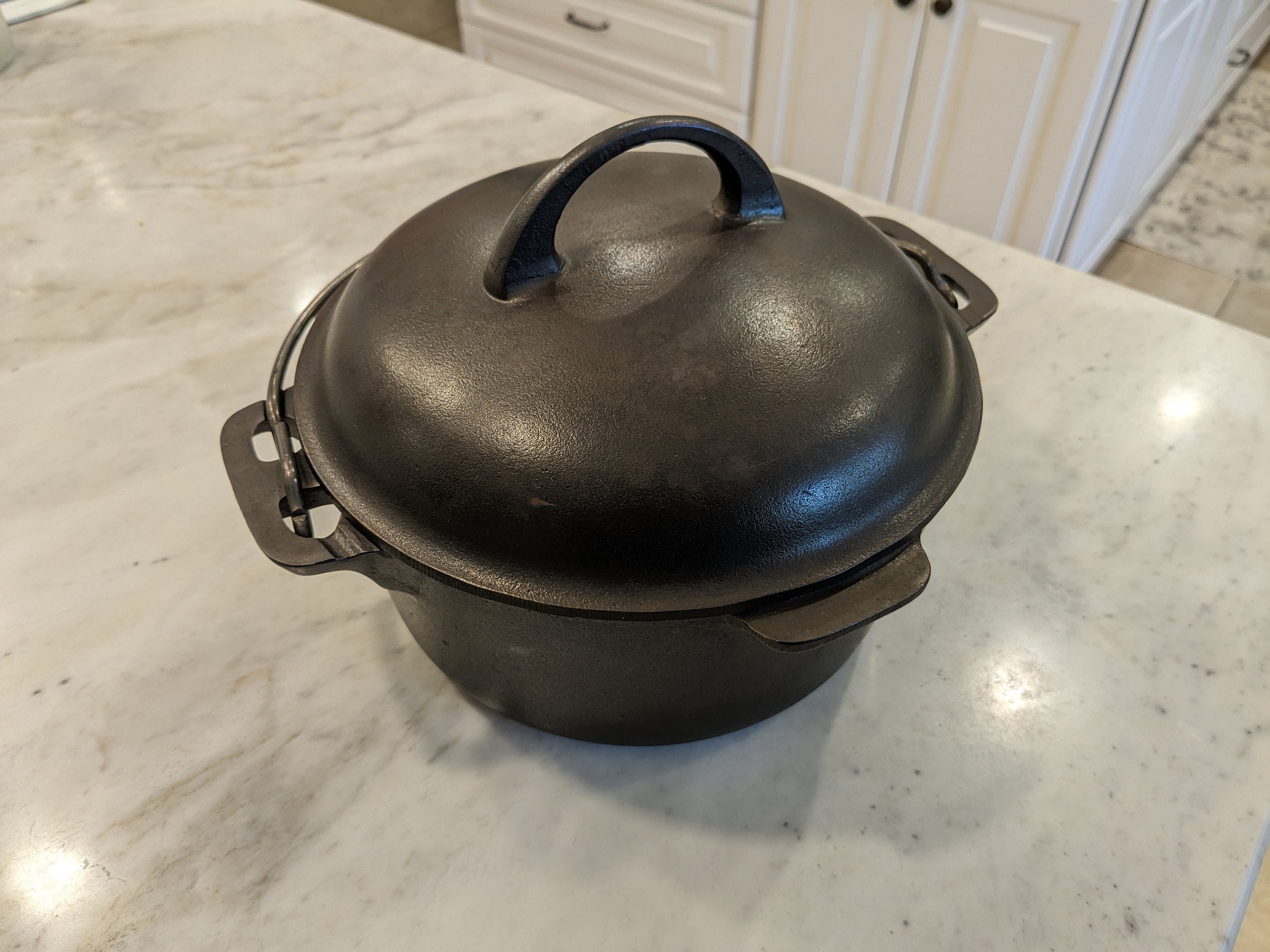 Lodge 14 IN / 8 Quart Shallow Cast Iron Camp Oven With Lid, Restored,  Seasoned 3 Footed Country Dutch Oven, Vintage 
