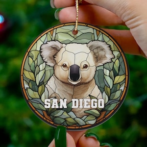 San Diego Ornament, Faux Buntglas Ornament, Urlaub Geschenk Idee, Erbstück Andenken, Runde Keramik, Koala Zoo Tier Geschenkidee