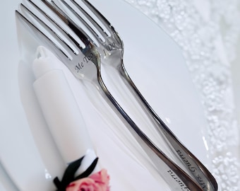 Hochzeitsgabeln mit Gravur: Personalisiertes Mr. & Mrs. Silberbesteck Set