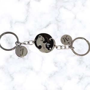 Engraved Cat Couple Puzzle Keychain – Personalized Matching Gift