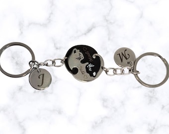 Engraved Cat Couple Puzzle Keychain – Personalized Matching Gift