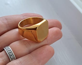 Personalized Men’s Signet Ring – Custom Engraved Stainless Steel Square Ring