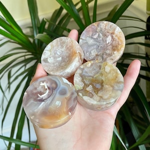Small Flower Agate Crystal Carving Trinket Bowl Dish