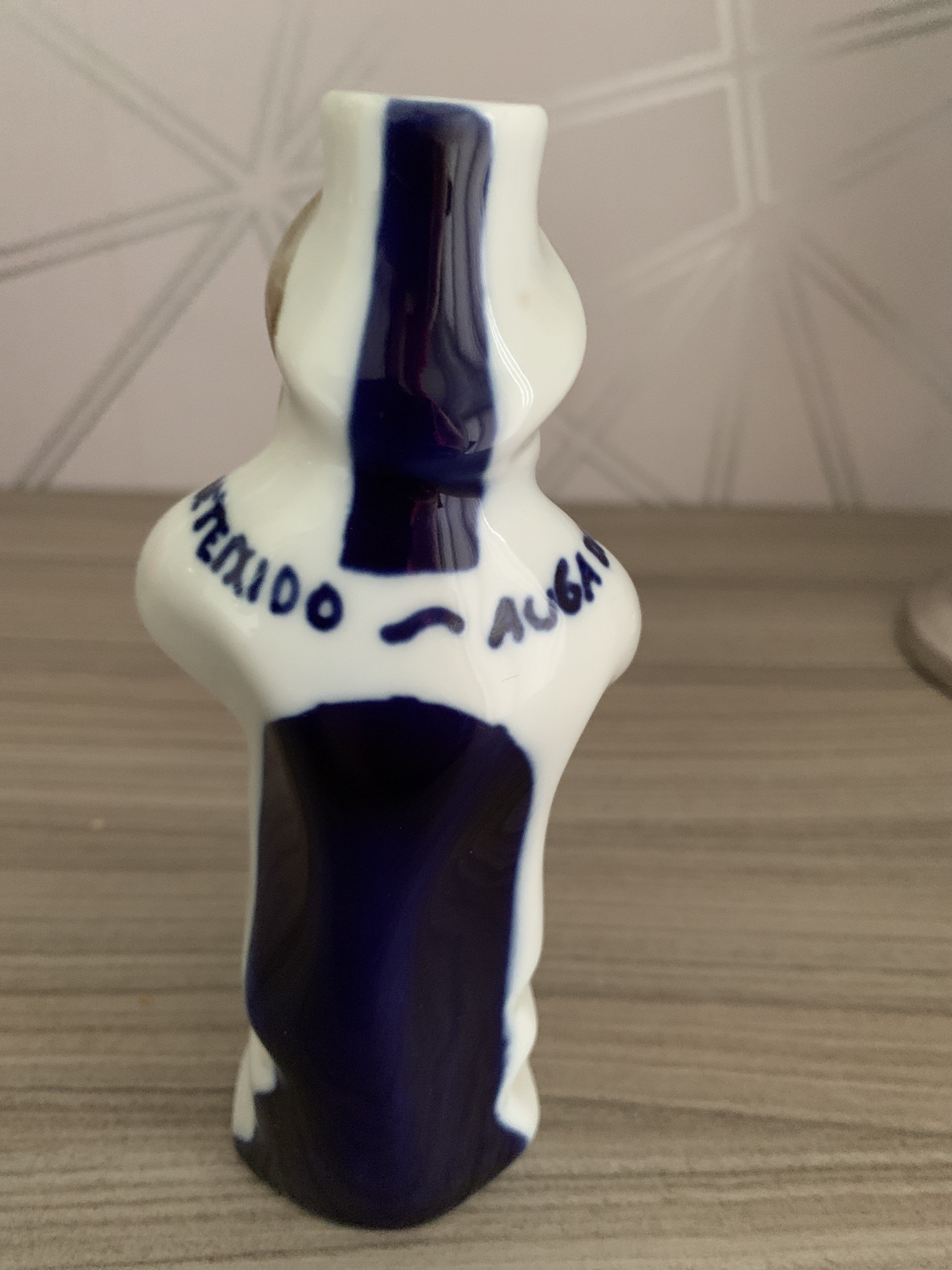 工芸品 SARGADELOS PIN–UP | INSIDE THE SARGADELOS PORCELAIN FACTORY, THE DESIGN