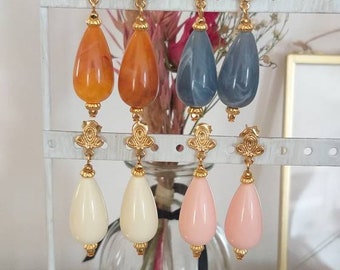 Vintage Earrings ~ LUCIA ~ drops in opaque or marbled fine gold resin 3 microns