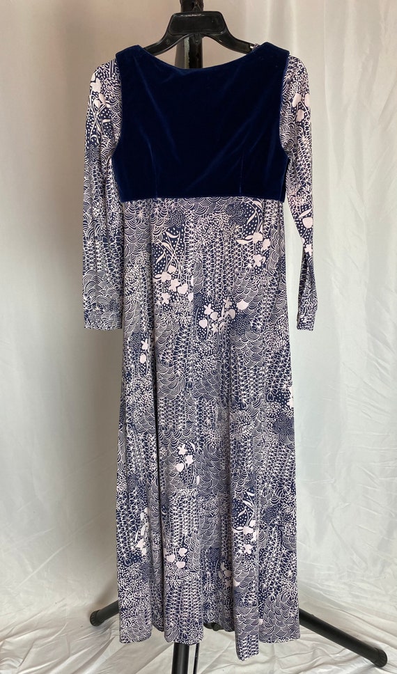 Vintage 70s Maxi Dress Blue White Boho Floral Graphic… - Gem