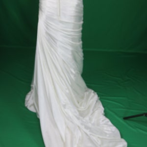 Stunning Maggie Sottero Wedding Dress Gown Satin image 6