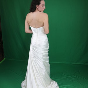 Stunning Maggie Sottero Wedding Dress Gown Satin image 7