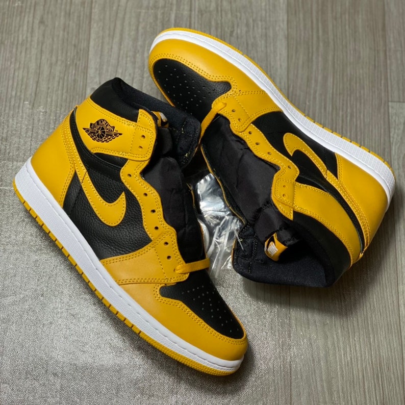 jordan 1 pollen with black laces