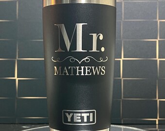 Beker met monogram bruidegom, lasergegraveerd huwelijkscadeau, gepersonaliseerde geïsoleerde beker