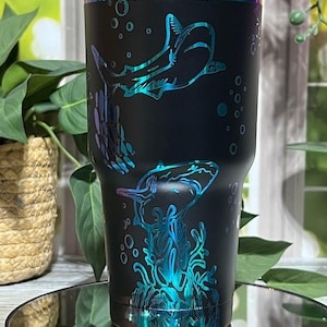 Copo com tampa deslizante, estampa de tubarão, gravado a laser, de 20 oz/30 oz, com estampa de oceano, copo personalizado sem costura, com isolamento térmico de parede dupla