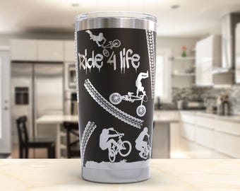 Lasergegraveerde BMX-beker, gepersonaliseerde geïsoleerde beker (20 oz / 30 oz)