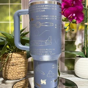 Lasergegraveerde beker luchtvaartgeschiedenis, 30 oz of 40 oz geïsoleerde roestvrijstalen reisbeker afbeelding 3