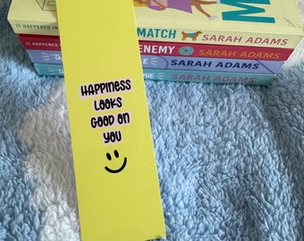 Bookmark, Happiness Looks Good on You, Positivity, Smiley, Reader Gifts, Book Lover, Birthday Present, for Her, Him, Them, Friend