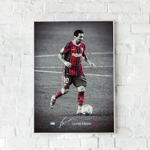 Lionel Messi Canvas Print or Paper Poster: FC Barcelona Soccer Wall Art