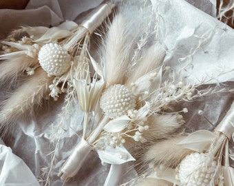 Pampas Dried Flower Boutonniere / White Bunny Tails Boutonniere / Wedding Buttonhole / Groom, Groomsman buttonhole / Boho Buttonhole