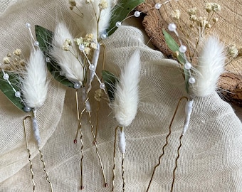 Eucalyptus wedding hair pins/ Boho wedding greenery babys breath gypsophila floral hairpins / Bridal hair accessory/ Green leaves headpiece