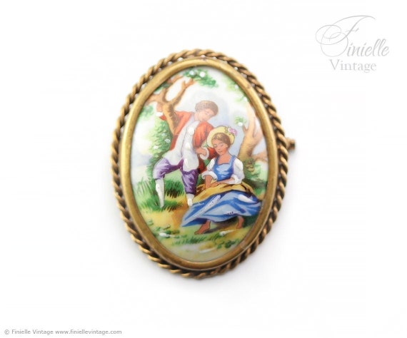 Broche en porcelaine peinte à la main avec roses cadeau - France