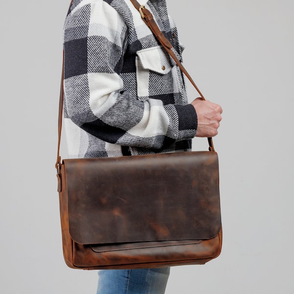 Best gifts for him Leather messenger bag man, leather bag husband, mens messenger bag, shoulder bag, laptop messenger bag, new job mens bag