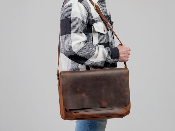 Best gifts for him Leather messenger bag man, leather bag husband, mens messenger bag, shoulder bag, laptop messenger bag, new job mens bag