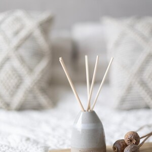 Hand thrown Ceramic Reed Diffuser - Grey Mist