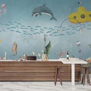 Carta da parati murale Underwater Ocean Adventure - Delfino giocoso, sottomarino giallo e vita marina, decorazione per la stanza della vita marina-C99